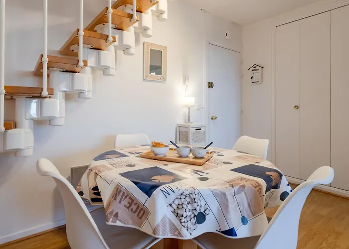 Le Garden Fleuri By Interhome Lägenhet Blonville-sur-Mer