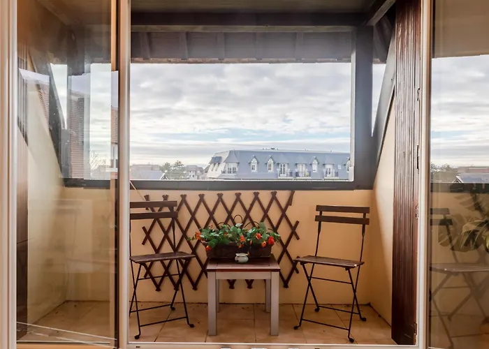 Apartment Le Garden Fleuri By Interhome